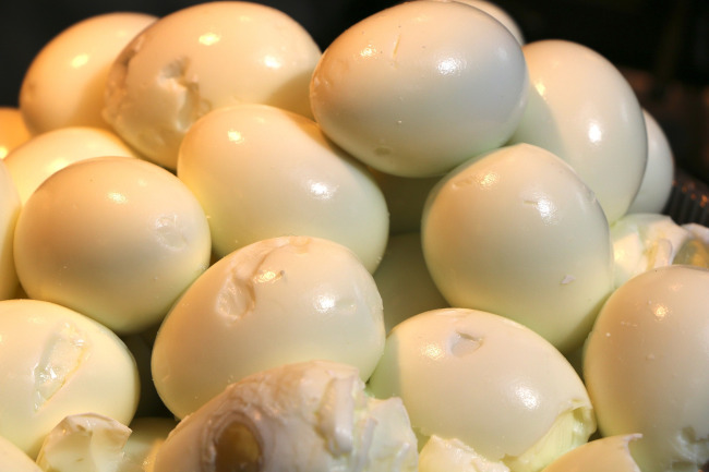 Healthy nut-free snacks - Hard-boiled egg